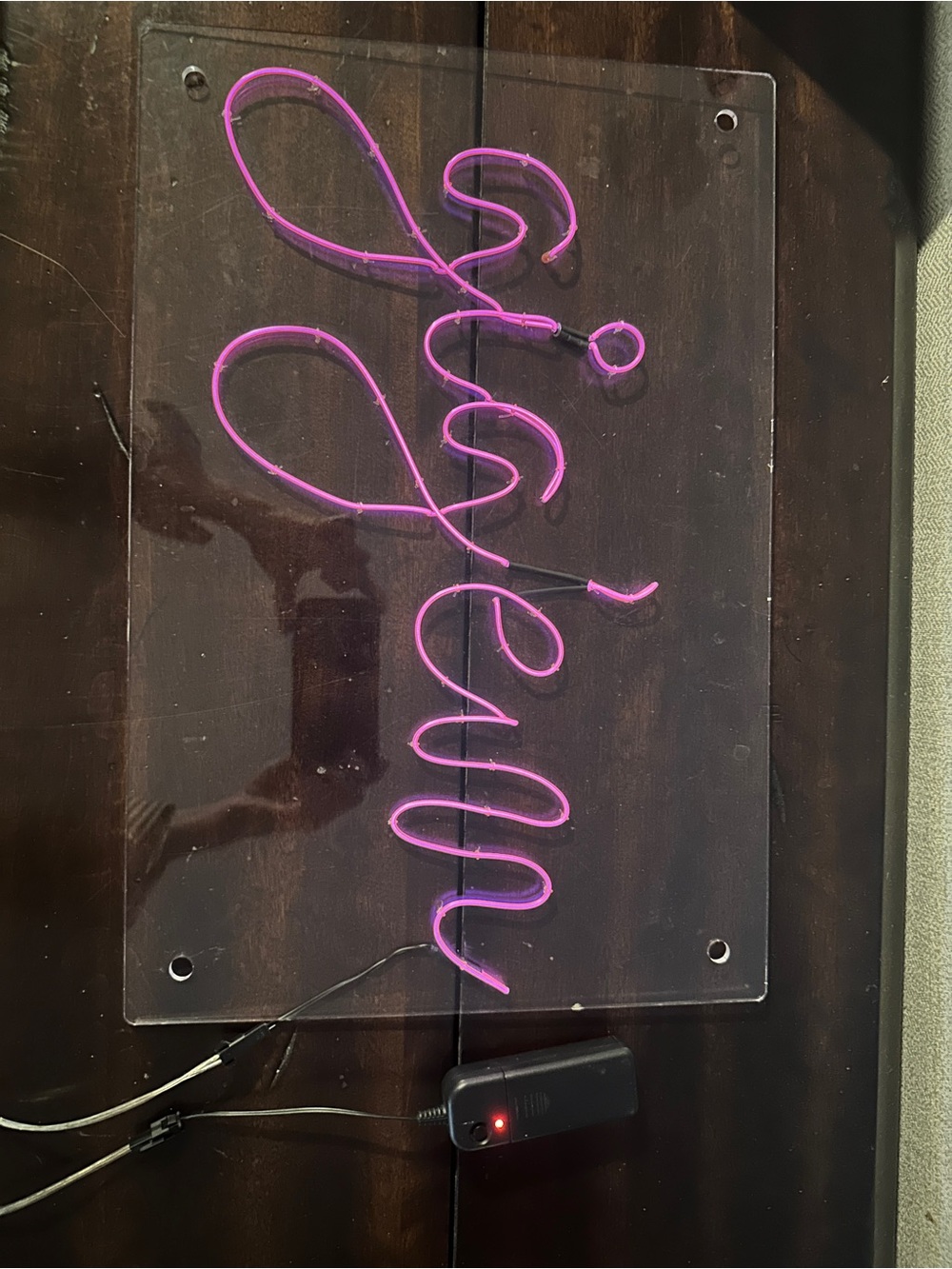 Neon Pink 'Gig’em' Acrylic Wall Sign